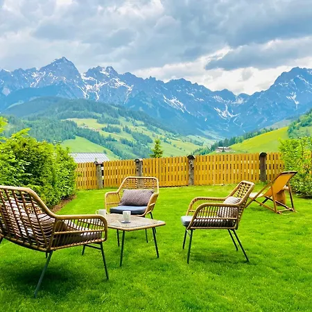 בקתה Hochkoenig Hideaway - Ski-In & Ski-Out Chalet By Maria Alm And Zell Am See מריה אלם אם שטיינרנן מיר