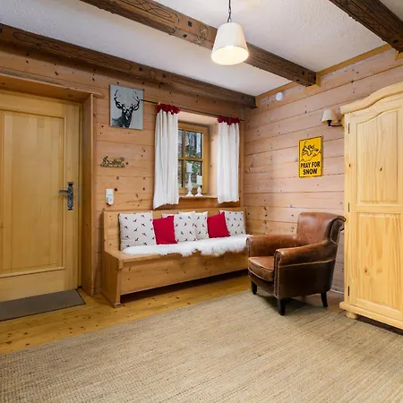 Ski-in & Ski-out Out Maria With Amazing Mountain View *