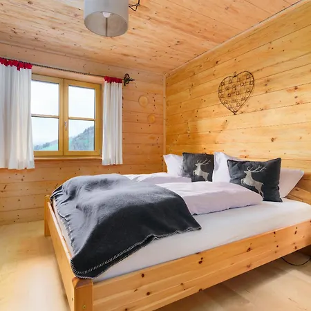 Ski-in & Ski-out Out Maria With Amazing Mountain View Domek alpejski *